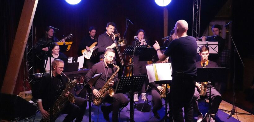 Foto eines Orchesters