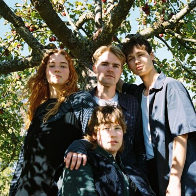 Titelbild "YOURDAUGHTERS x Laura Folkers"