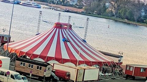 Aufbau Circuszelt